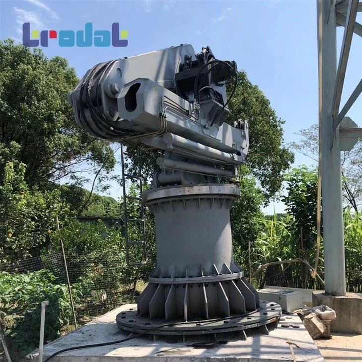 Hydraulic Deck Crane